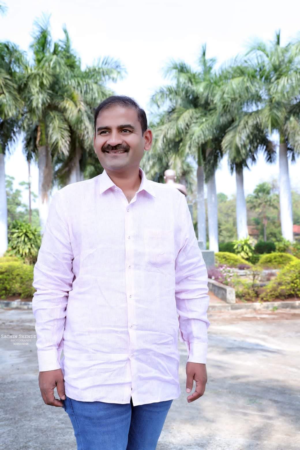 Mr. Samsher Sureshrao Warpudkar